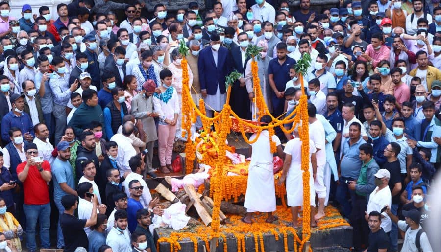 राजकीय सम्मानका साथ नेता गिरीको अन्त्येष्टि