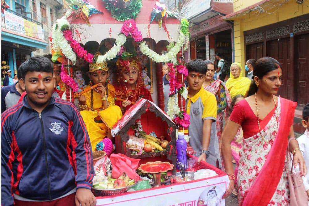 रातभर जाग्राम बसी समापन गरियो श्रीकृष्ण जन्माष्टमी व्रत