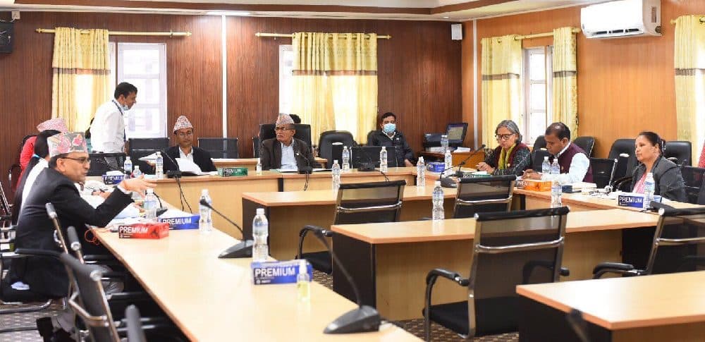 निलम्बित प्रधानन्यायाधीश जबराले आरोपित गरेका अधिवक्तासँग समितिको छलफल