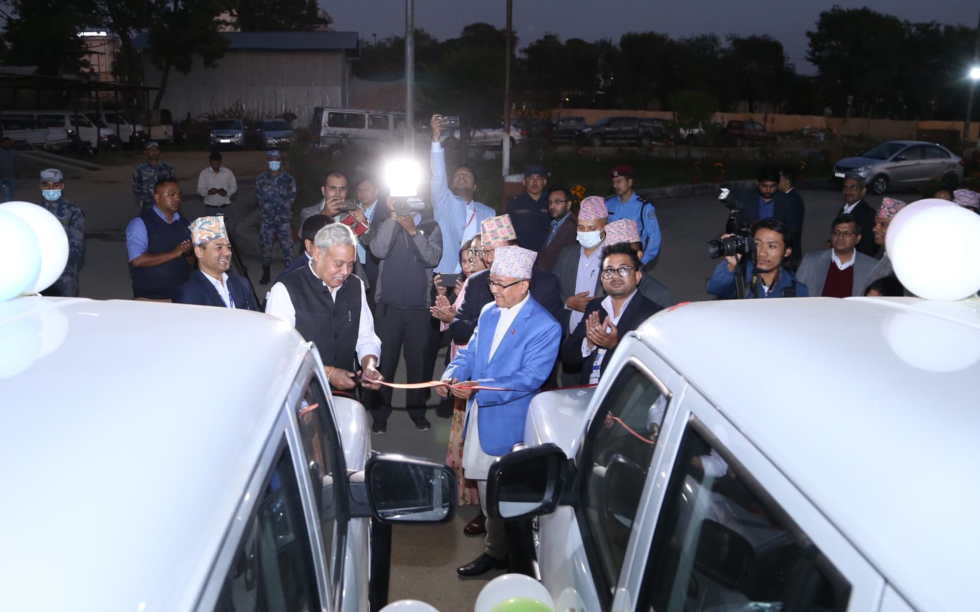 निर्वाचन आयोगलाई भारत सरकारद्वारा ८० वटा सवारी साधन प्रदान