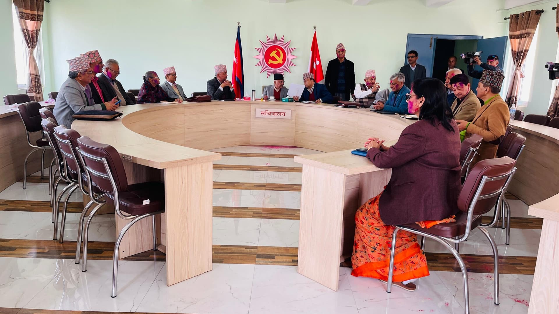 एमाले सचिवालय बैठक बस्दै