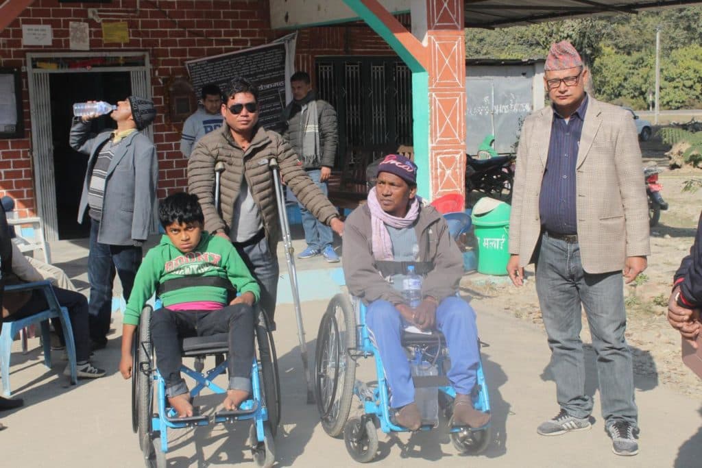 अपाङ्गता भएका मतदाता भन्छन् : ‘भोटदिने अधिकार आफैँ प्रयोग गर्न चाहन्छौं ’